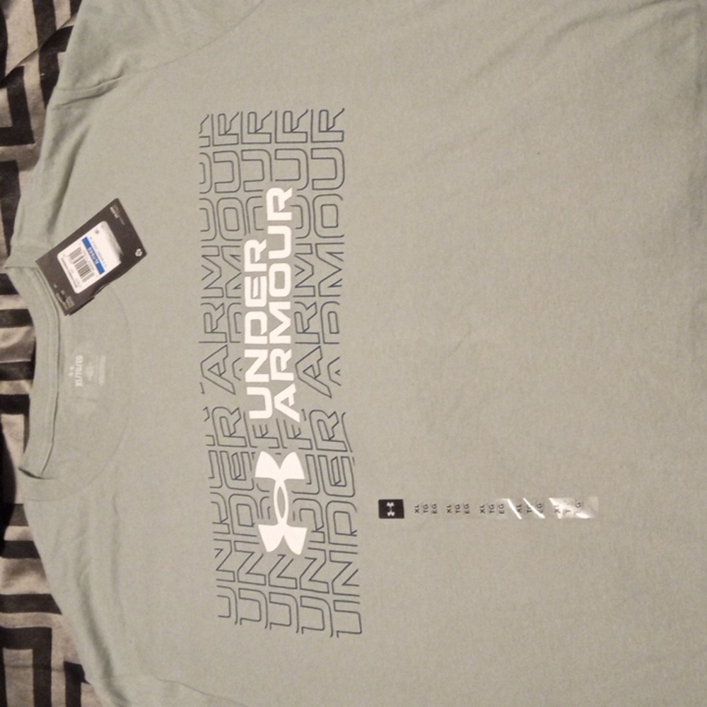 Under Armour Loose XL T-Shirt